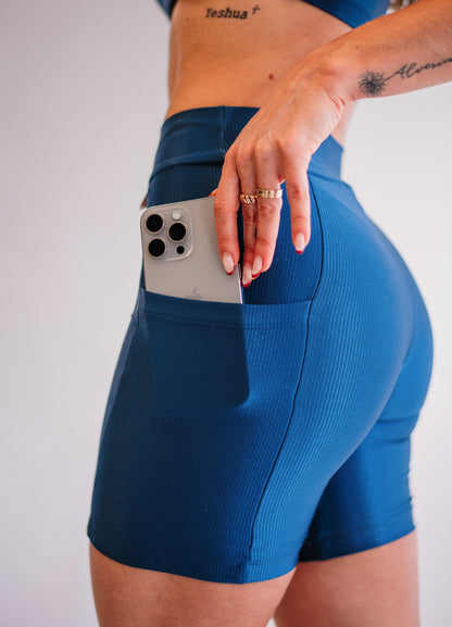 Short biker com bolso onyx