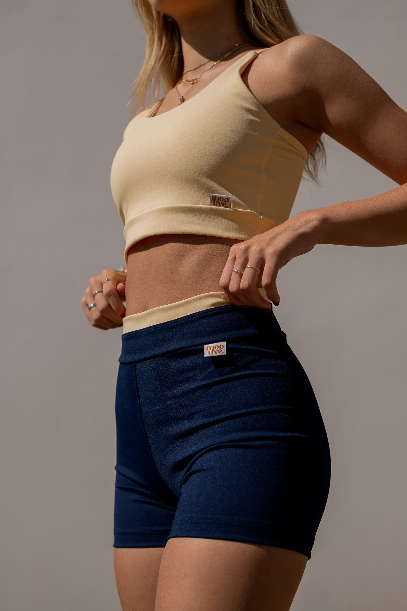 Short basic azul marinho/amarelo