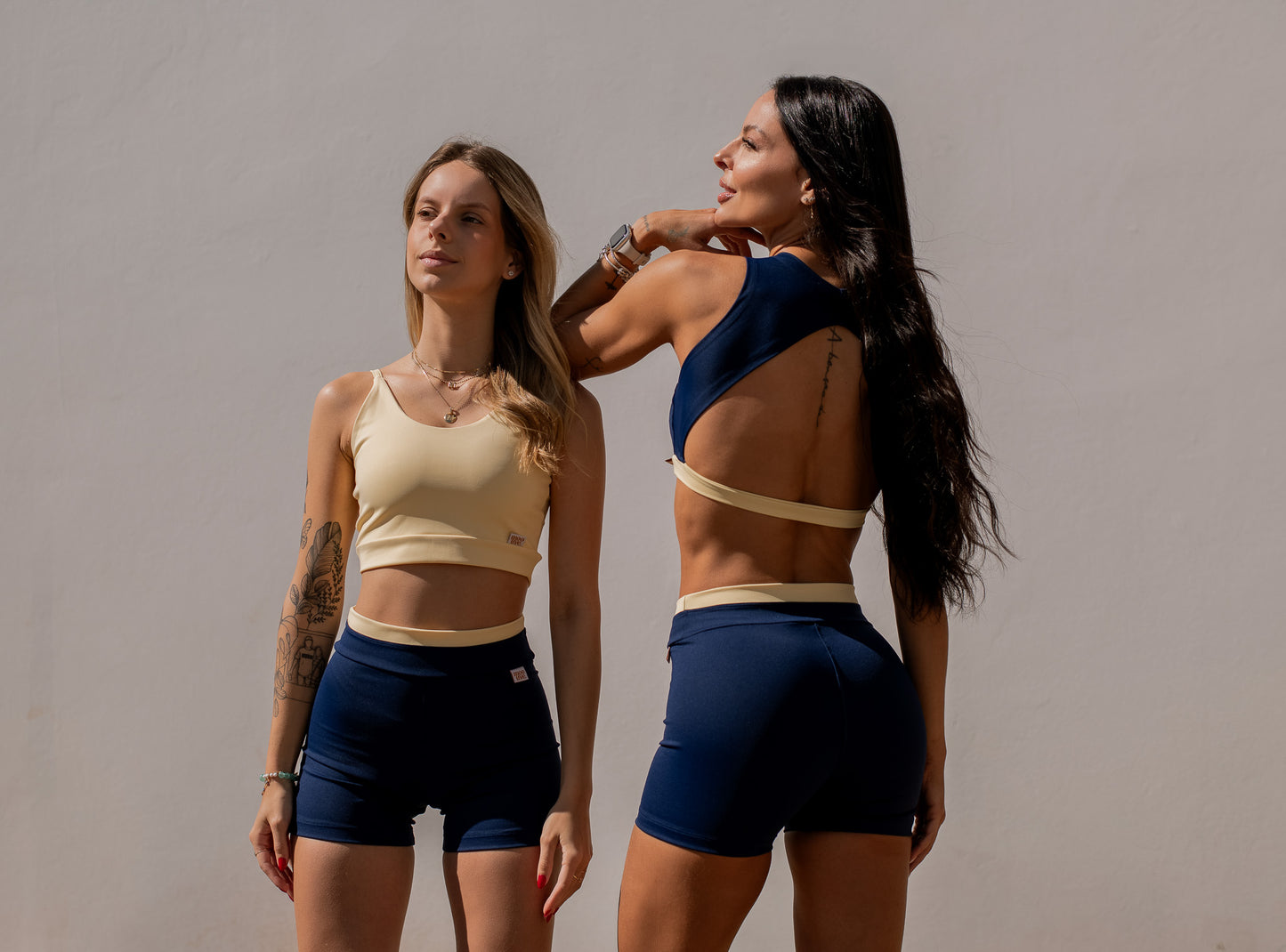 Short basic azul marinho/amarelo