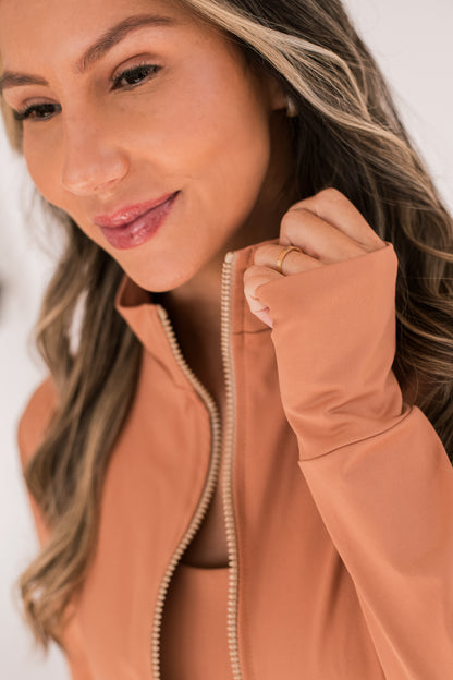 Casaquinho Essential Avelã *(PRÉ VENDA)*